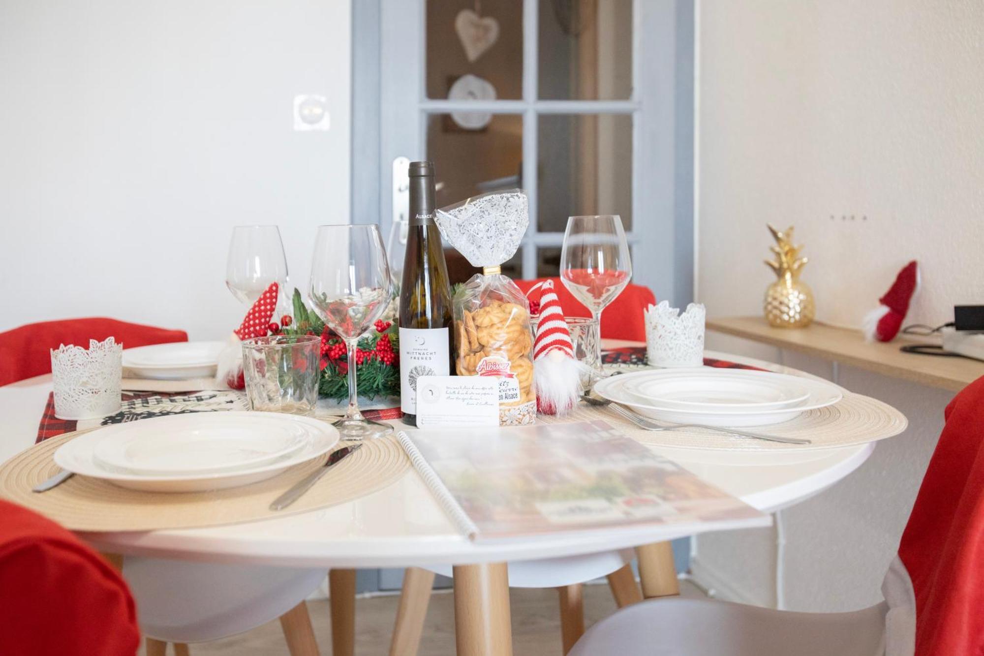 Appartements Duplex 3 Et 4 Personnes - Climatisation - Village Elu Parmi Les "Plus Beaux Villages De France" - Route Des Vins - Centre Alsace Bergheim Exterior foto