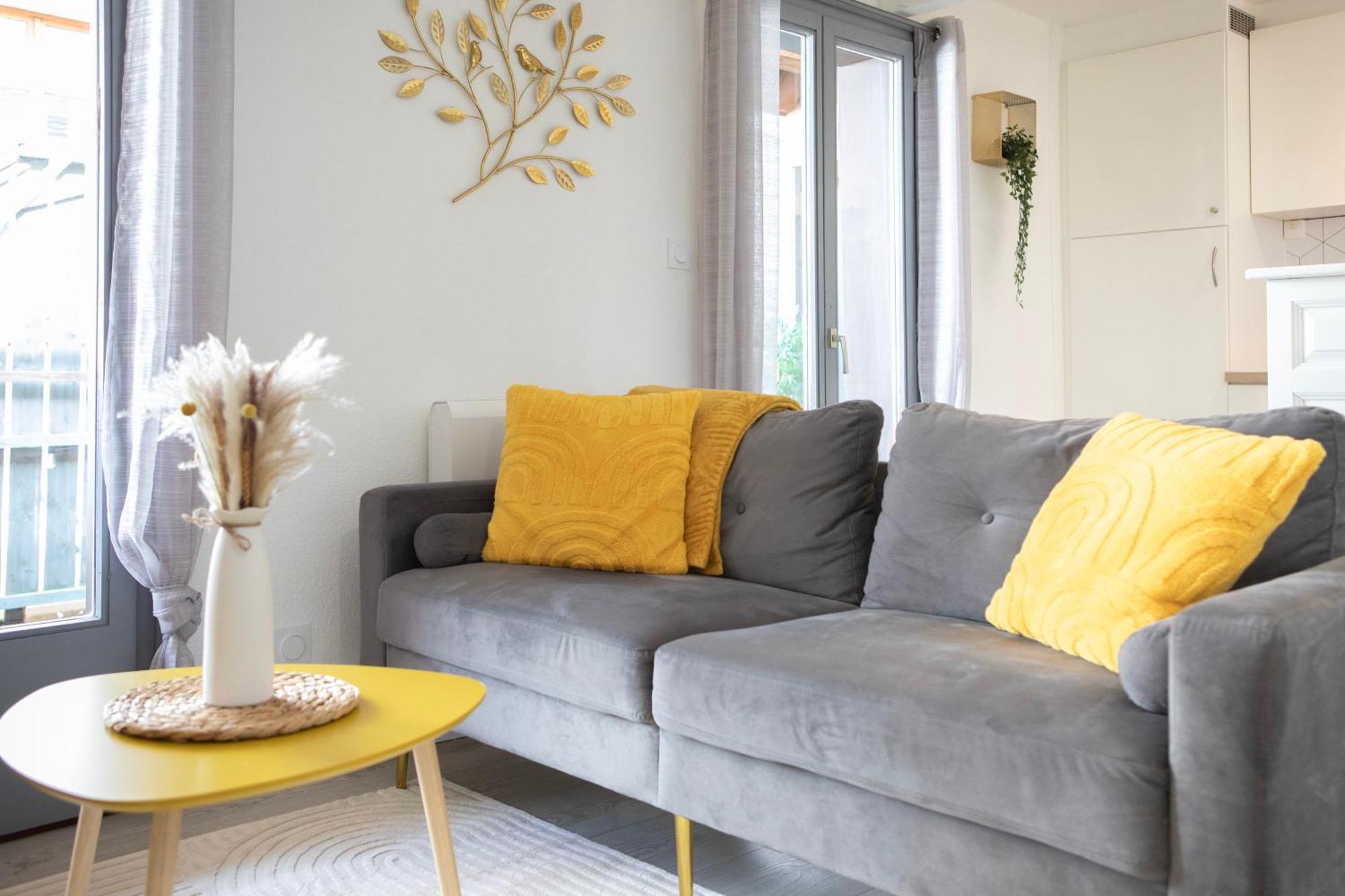 Appartements Duplex 3 Et 4 Personnes - Climatisation - Village Elu Parmi Les "Plus Beaux Villages De France" - Route Des Vins - Centre Alsace Bergheim Exterior foto